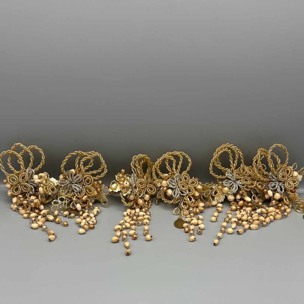 Katherine’s Collection 6 Napkin Rings Holder Beaded NEW Cream/silver
